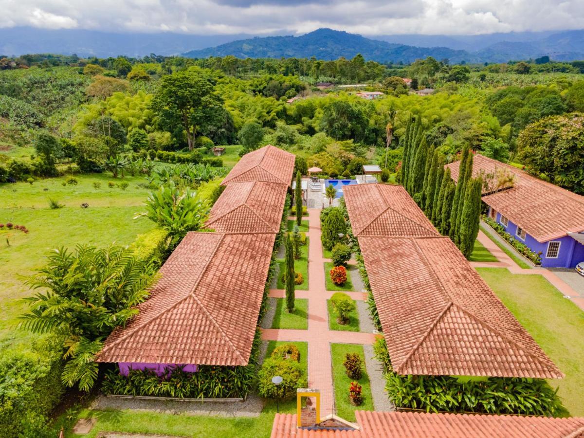 Hotel Campestre Solar De La Luna Albania  Buitenkant foto