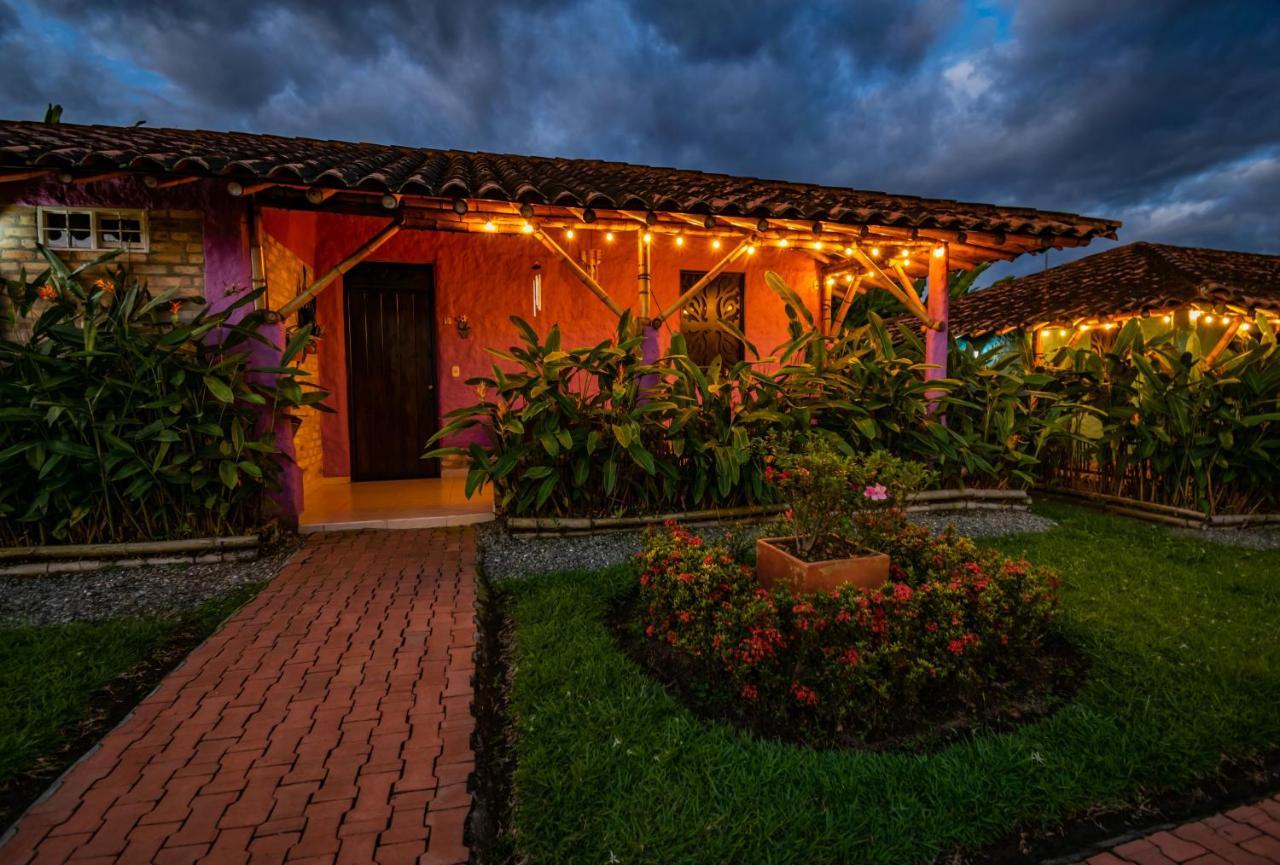 Hotel Campestre Solar De La Luna Albania  Buitenkant foto