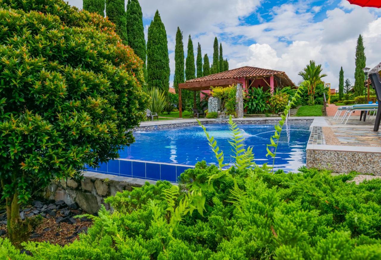 Hotel Campestre Solar De La Luna Albania  Buitenkant foto