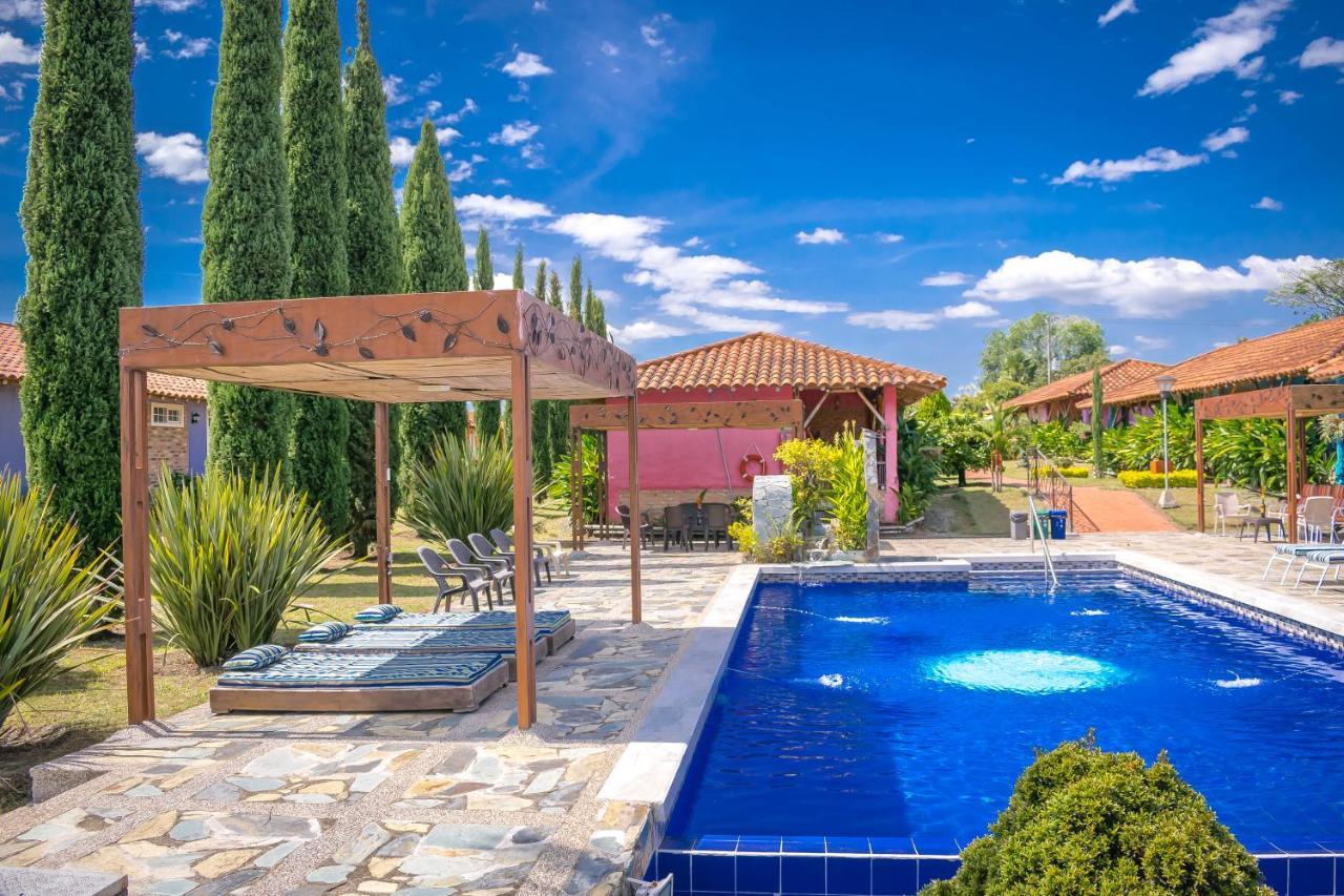 Hotel Campestre Solar De La Luna Albania  Buitenkant foto